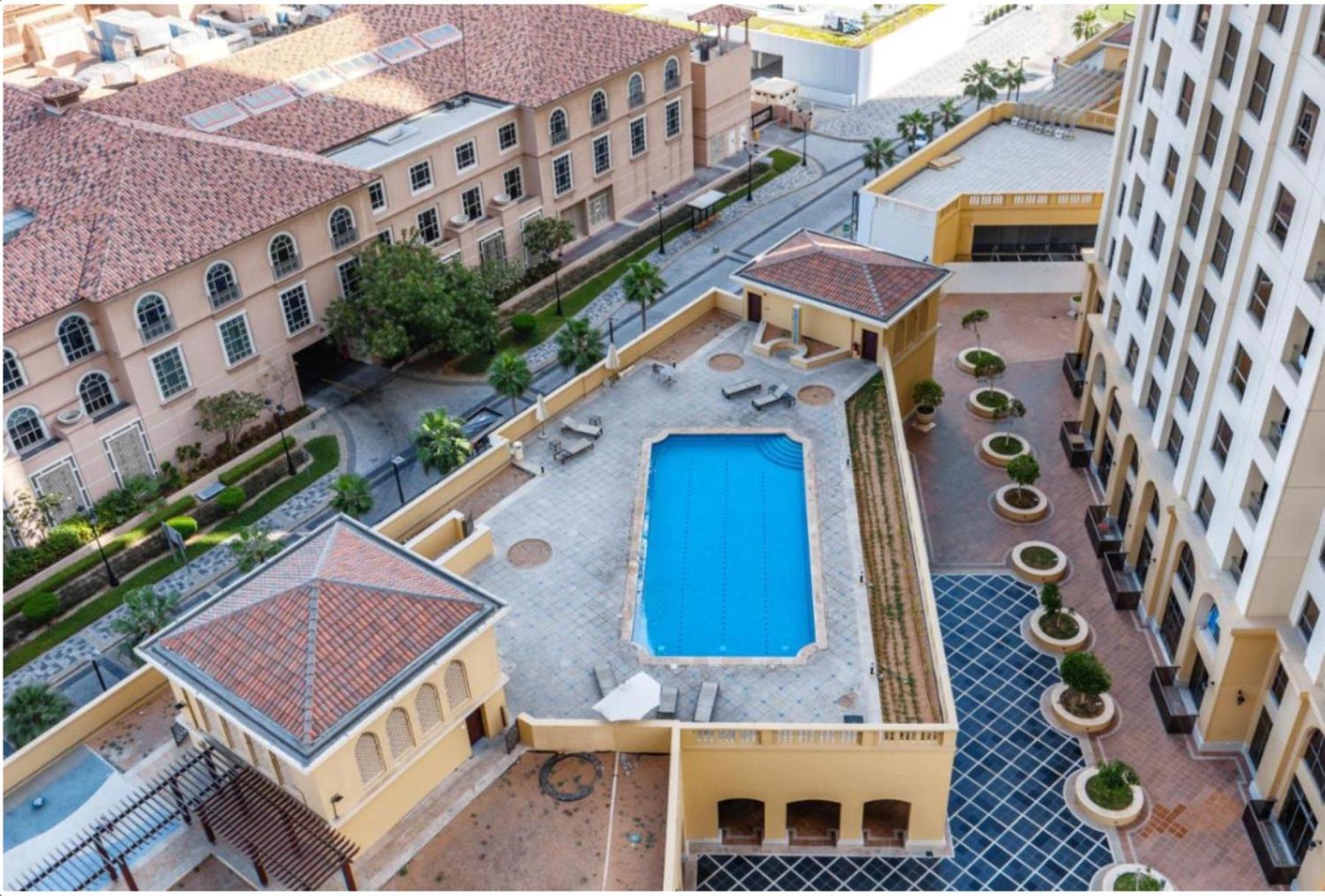 Prime Spacious With Vibrant Vibes In Jbr By Sweet Homes Apartment